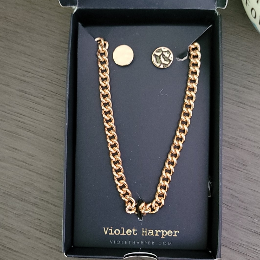 Violet Harper Elena link Necklace & Earring Set